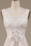 Apricot Tulle Sweep Train Robe de mariée avec dentelle