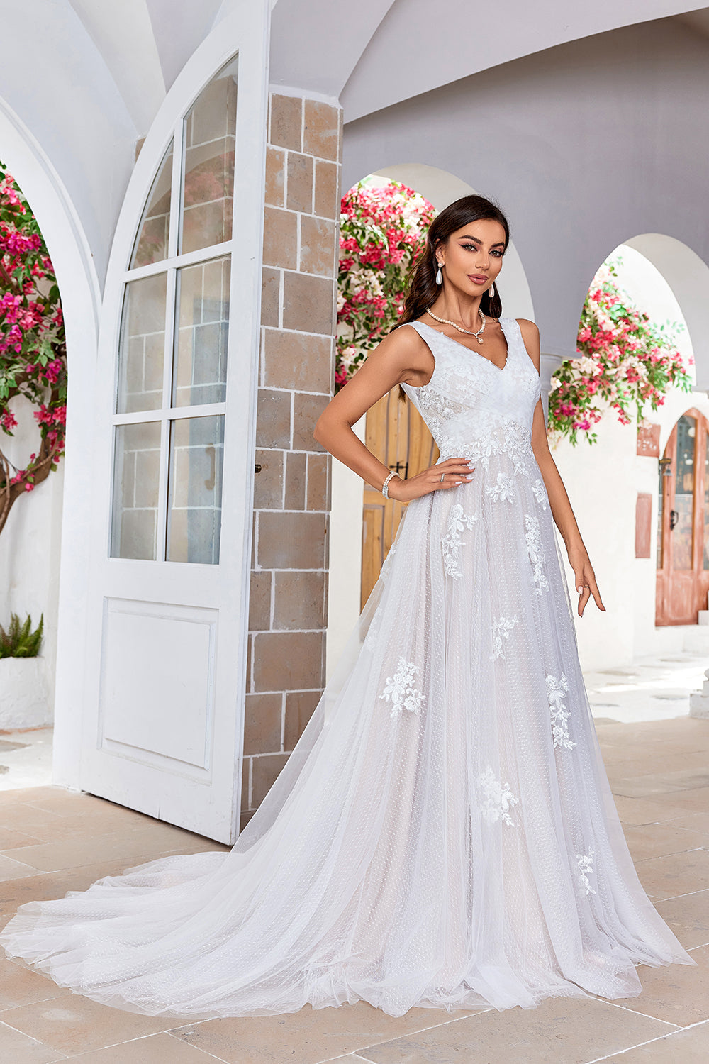 Apricot Tulle Sweep Train A Line Robe de mariée avec dentelle